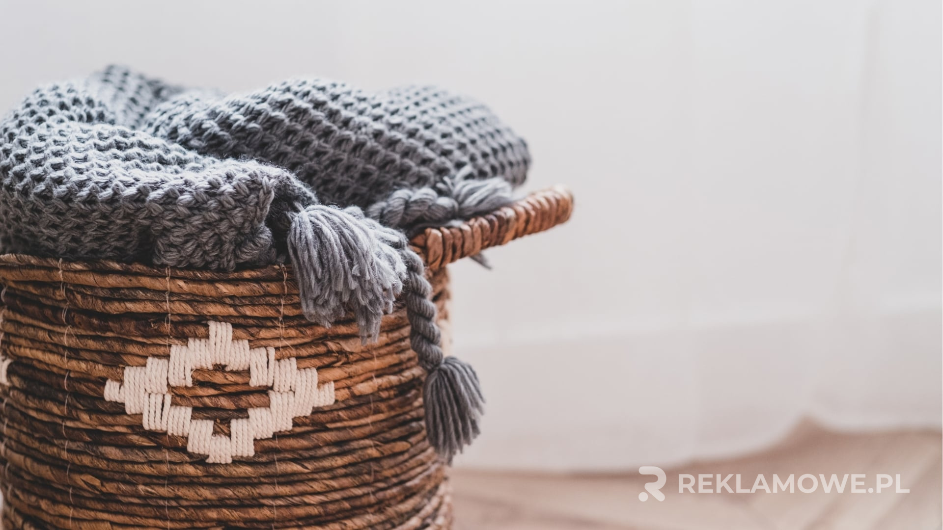 Koc reklamowy z logo firmy