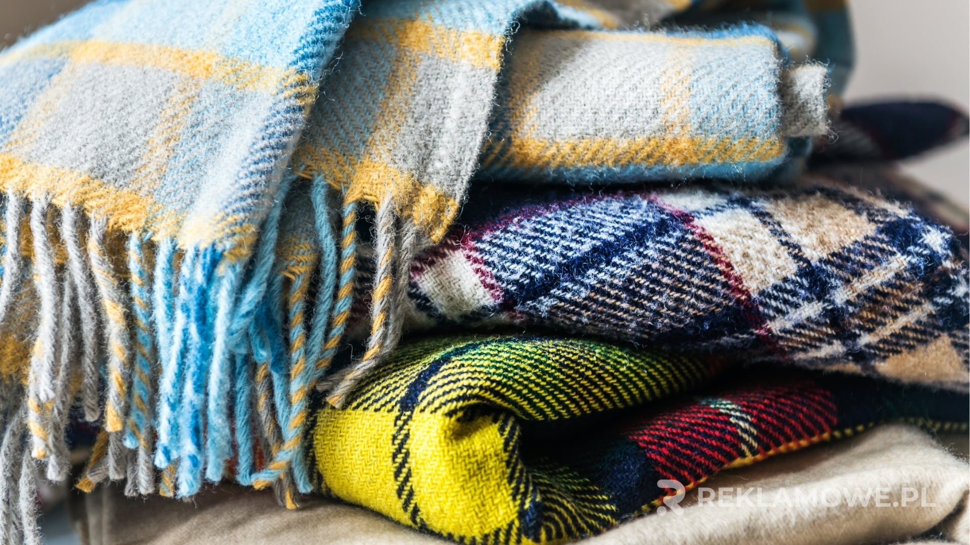 Nowoczesne koncepcje projektowania koców reklamowych